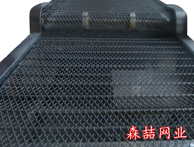 廠家自述不銹鋼輸送帶在機械中的應用