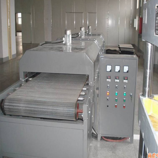 網帶輸送機使用中要注意的問題