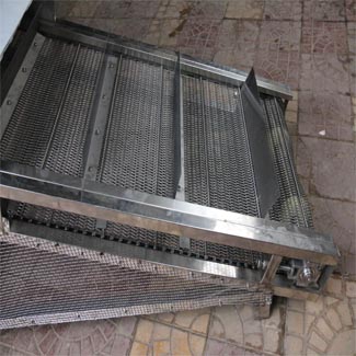 轉彎輸送帶的布置簡單可干燥