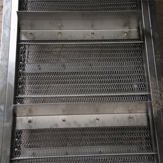 網(wǎng)帶輸送機使用時應(yīng)注意哪些問題？